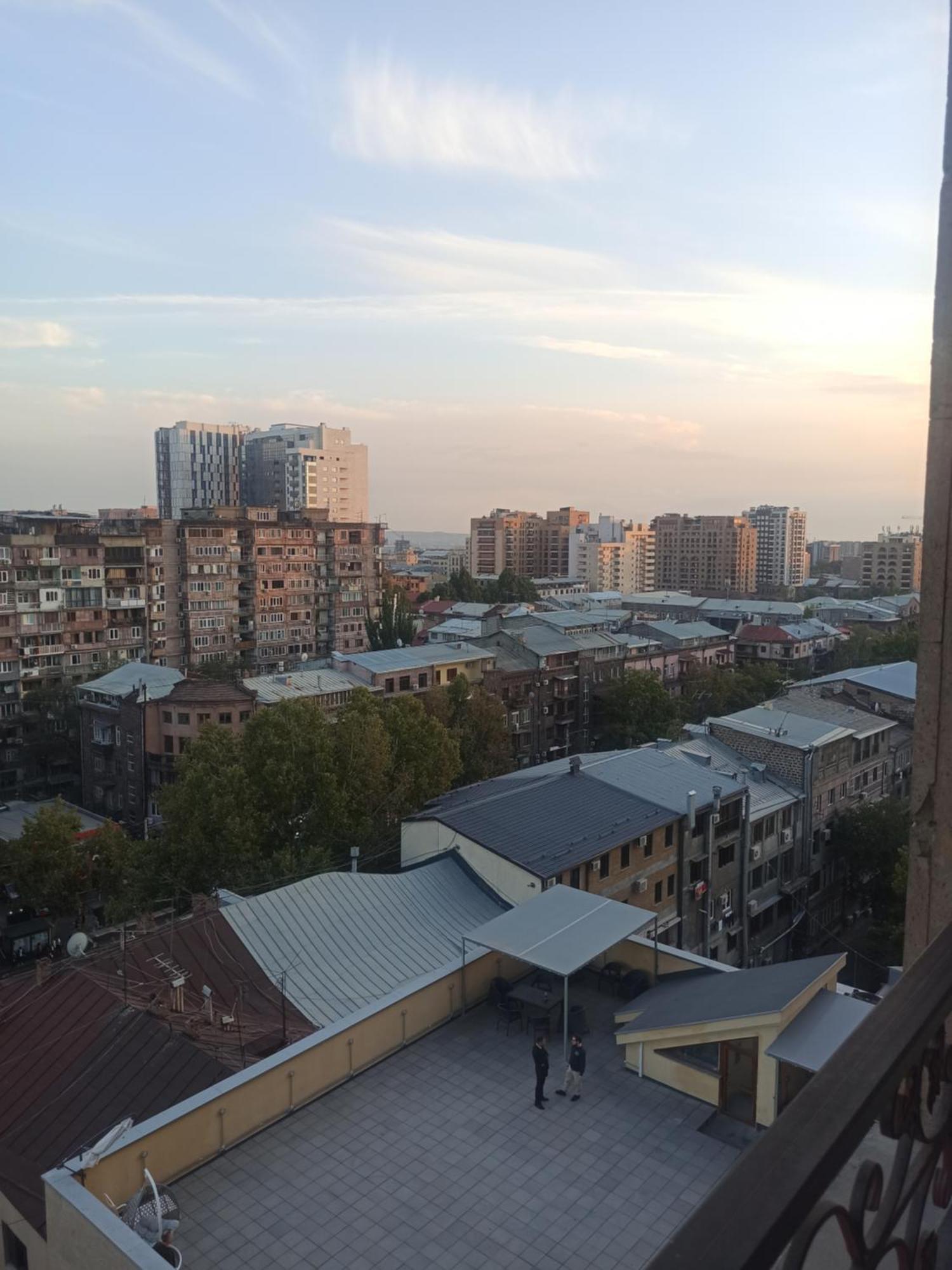 Красивая, Просторная Квартира В Самом Центре Еревана, Рядом С Оперным Театром. Yerevan Exterior foto